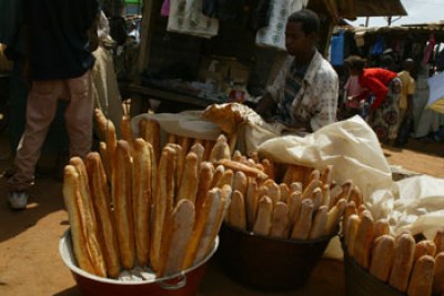 A bustling Freetown market.