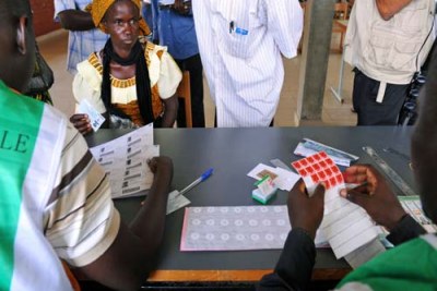 Des électeurs en Cote d'Ivoire