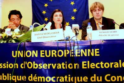 Au centre, Mariya Nedelcheva, membre du parlement européen et chef observatrice à la mission d'observation électorale de l'union européenne en RDC( MOE UE)