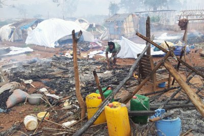 Une vue du camp de déplacés de Nahibly parti en fumée.