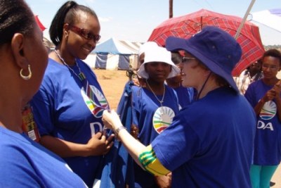 Democratic Alliance Leader Helen Zille tours Gauteng North.