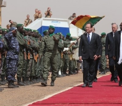 Hollande heros au Mali