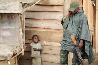 Soldat au Nord Kivu village de Tongo