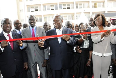 Le Premier ministre Daniel Kablan DUNCAN a inauguré le nouveau siège d'ECOBANK d’Abidjan, le Vendredi 10 Juillet 2015