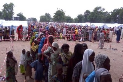 Il y a environ 15,000 personnes dans le camp Bama, surtout des femmes et des enfants sous cinq ans.