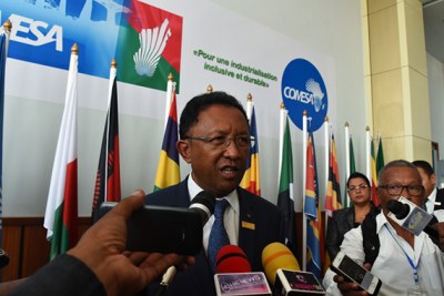 Le Président Hery Rajaonarimampianina face à la presse : « Satisfait de la tenue du Sommet du COMESA à Antananarivo »