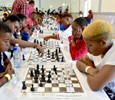 South African President Zuma Takes on Chess Whiz, Loses