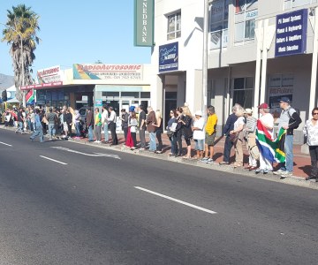 Anti-Zuma Protesters Take to the Streets in Cape Town
