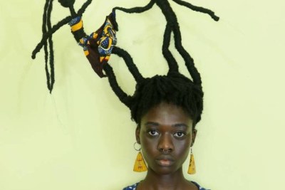 A 21-year-old artist in Ivory Coast has found an eye-catching new way to draw attention to the #MeToo campaign against sexual harassment.