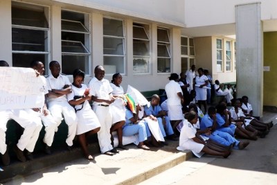 Zimbabwe nurses (file photo).