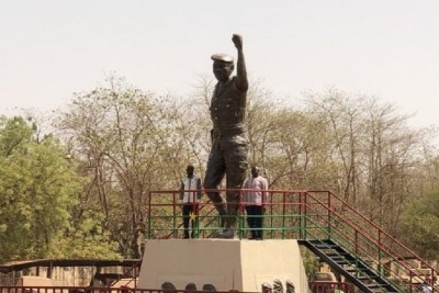 Statue géante Thomas Sankara