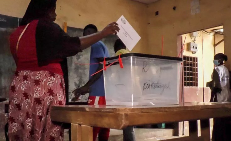Guinea Violence In Guinea As Opposition Disputes Presidential Election Results Allafrica Com