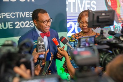 AfDB President Dr. Akinwumi Adesina and Niale Kaba, Minister of Planning and Development of Côte d'Ivoire at the Abidjan launch of the 2023 Africa's Macroeconomic Performance and Outlook Report