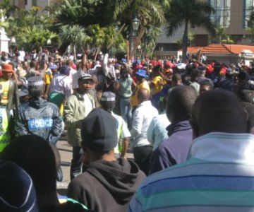 South African Municipal Workers Union (SAMWU) strike